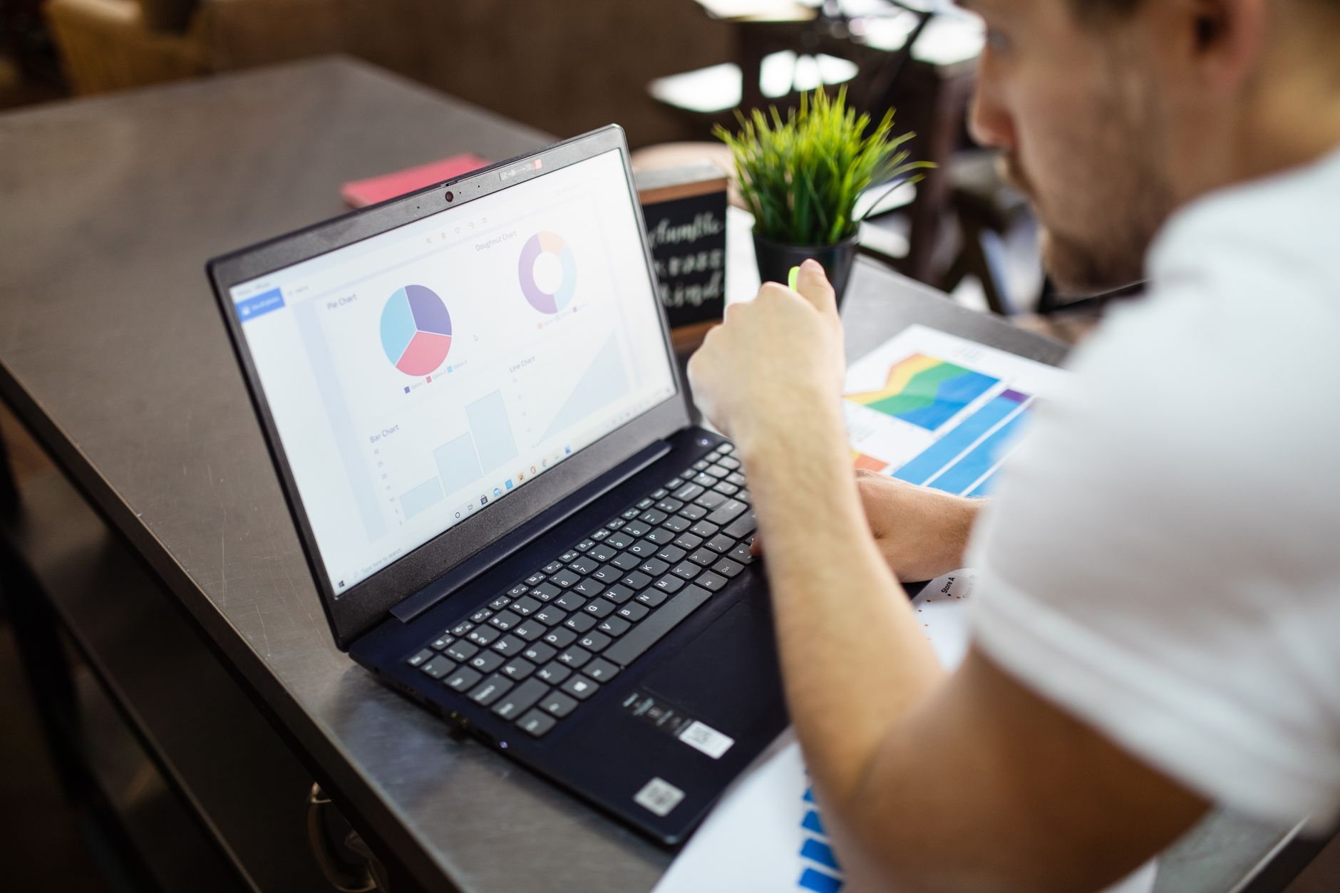 Onlineshop gründen: Recht, Steuern, Versand