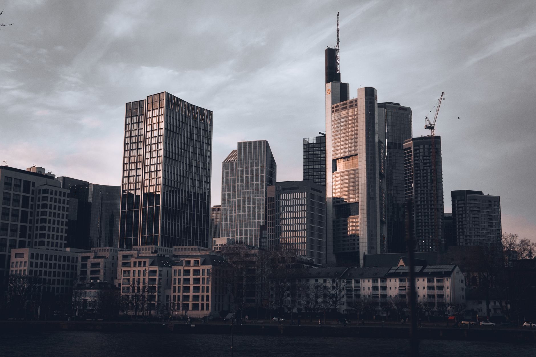 Erstausstattung neue Stadtwohnung Frankfurt 2026